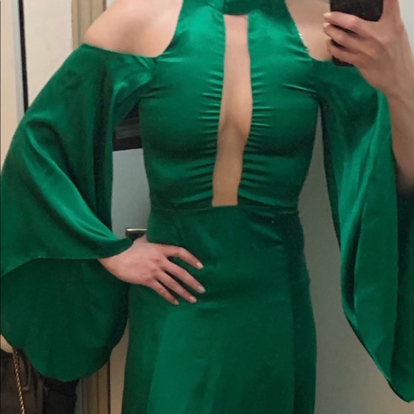 STUNNING 💚 NWT 100% SILK Emerald Green Gown - Picture 6 of 6